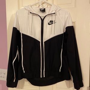 Nike wind breaker
